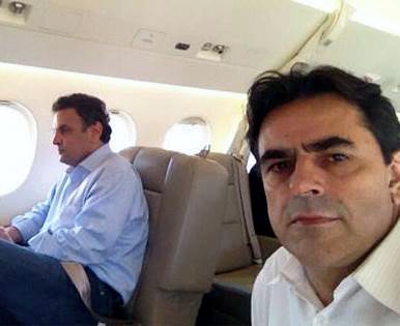 Jornalista diz que DOMINGOS SÁVIO (PSDB) falseou deliberadamente informações da FOLHA para defender Aécio domingos e aecio - avião